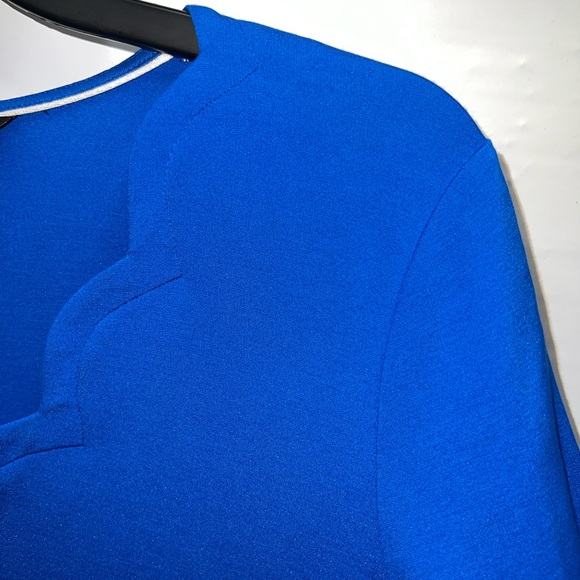 Isaac Mozart Blouse Women’s Medium Blue Long Sleeve Polyester Blend V-Neck - Picture 6 of 15